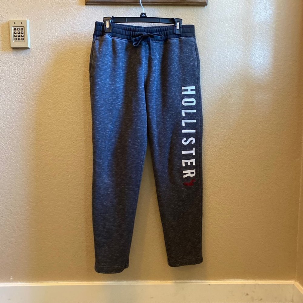 Grey Hollister Sweatpants - mens size small
